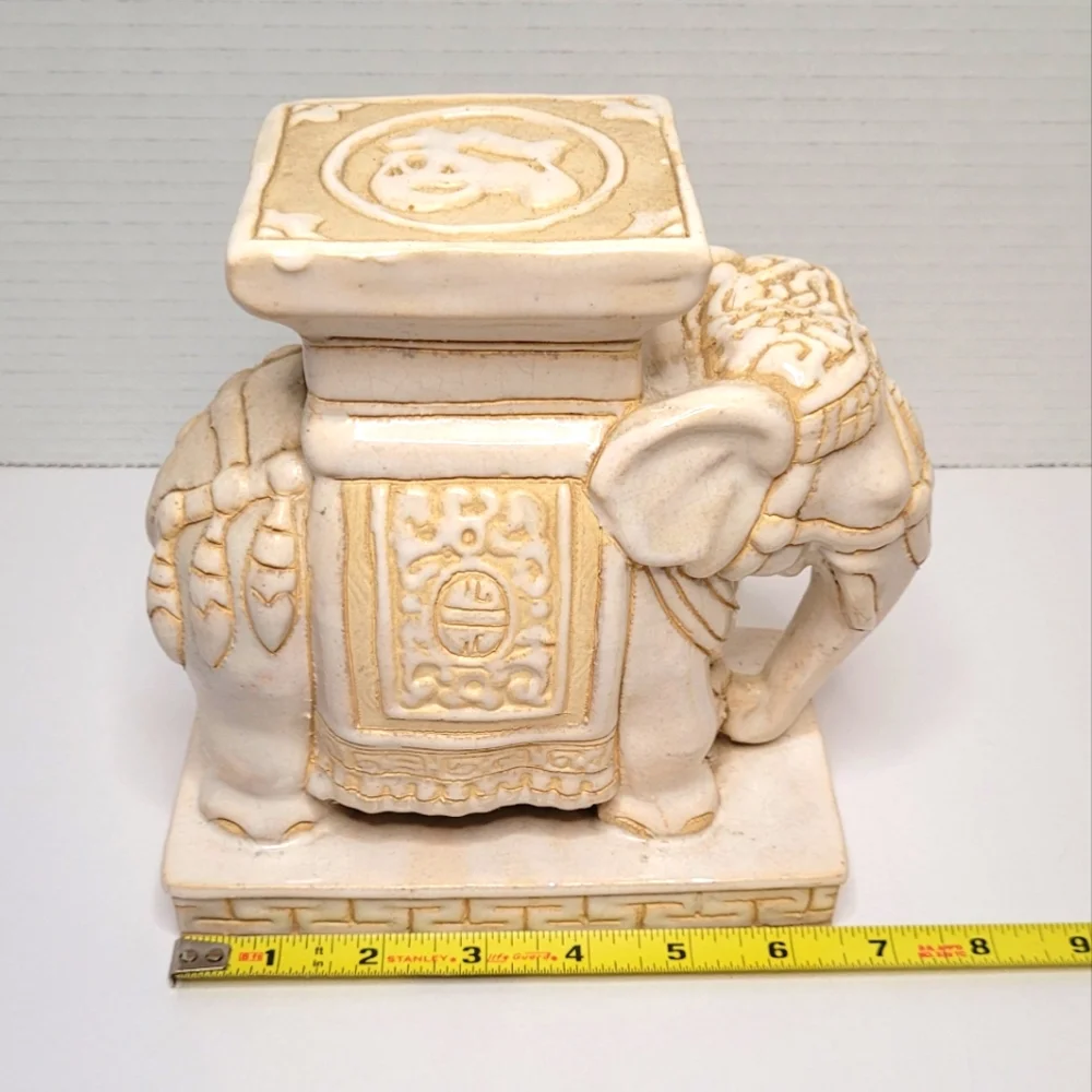 Asian Style Vintage Elephant Stand Statue - Picture 11 of 12